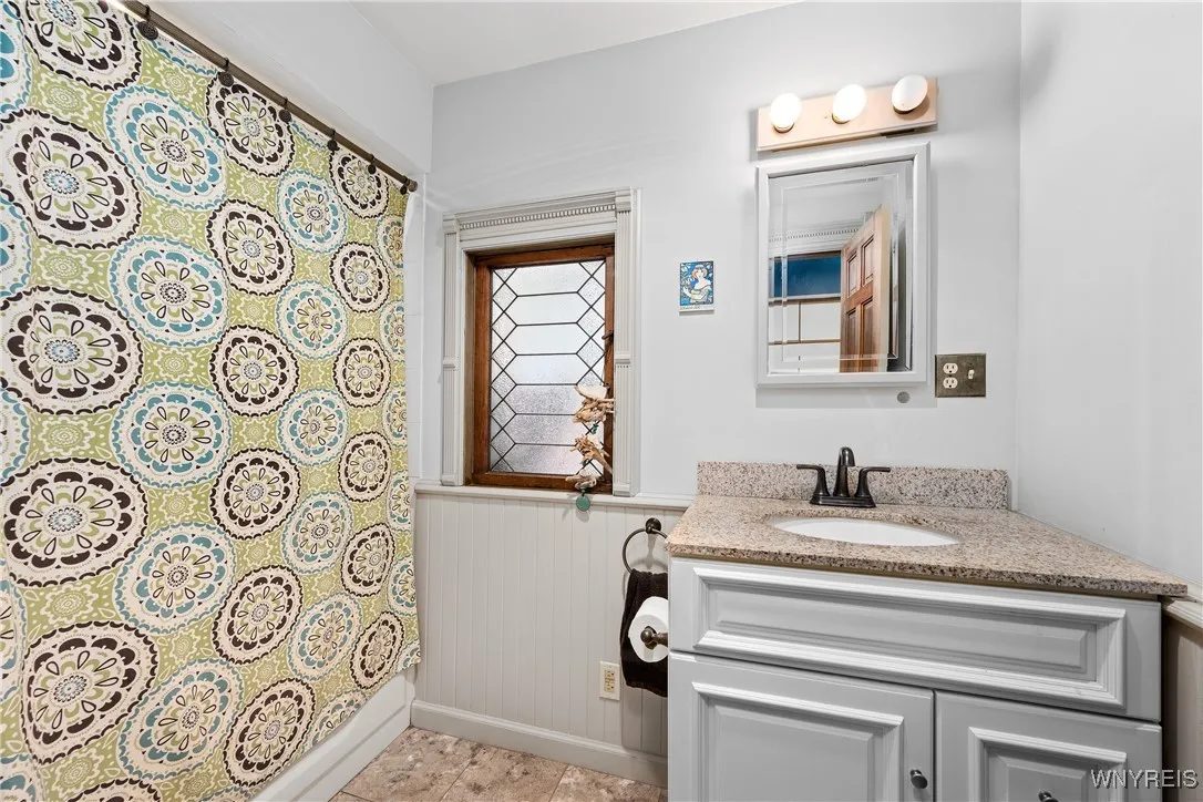 578 Richmond Avenue, Buffalo, New York 14222, Buffalo, New York 14222, 8 Bedrooms Bedrooms, ,5 BathroomsBathrooms,Residential,For Sale,578 Richmond Avenue, Buffalo, New York 14222,B1622301