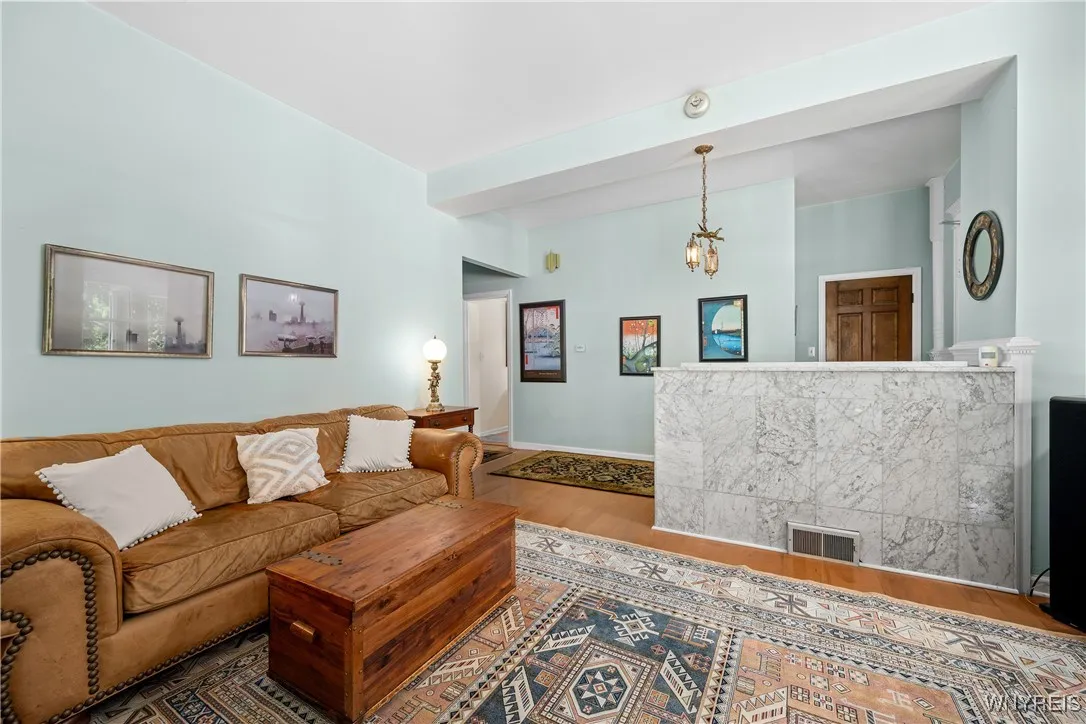 578 Richmond Avenue, Buffalo, New York 14222, Buffalo, New York 14222, 8 Bedrooms Bedrooms, ,5 BathroomsBathrooms,Residential,For Sale,578 Richmond Avenue, Buffalo, New York 14222,B1622301