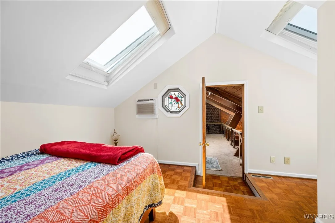 578 Richmond Avenue, Buffalo, New York 14222, Buffalo, New York 14222, 8 Bedrooms Bedrooms, ,5 BathroomsBathrooms,Residential,For Sale,578 Richmond Avenue, Buffalo, New York 14222,B1622301