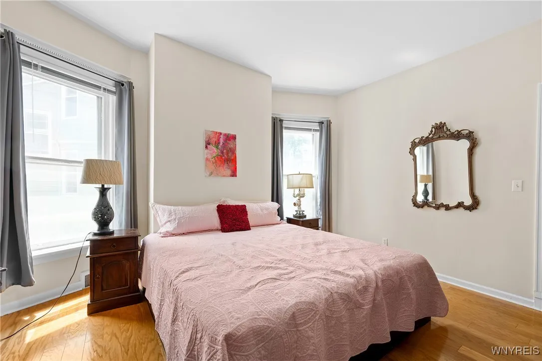 578 Richmond Avenue, Buffalo, New York 14222, Buffalo, New York 14222, 8 Bedrooms Bedrooms, ,5 BathroomsBathrooms,Residential,For Sale,578 Richmond Avenue, Buffalo, New York 14222,B1622301