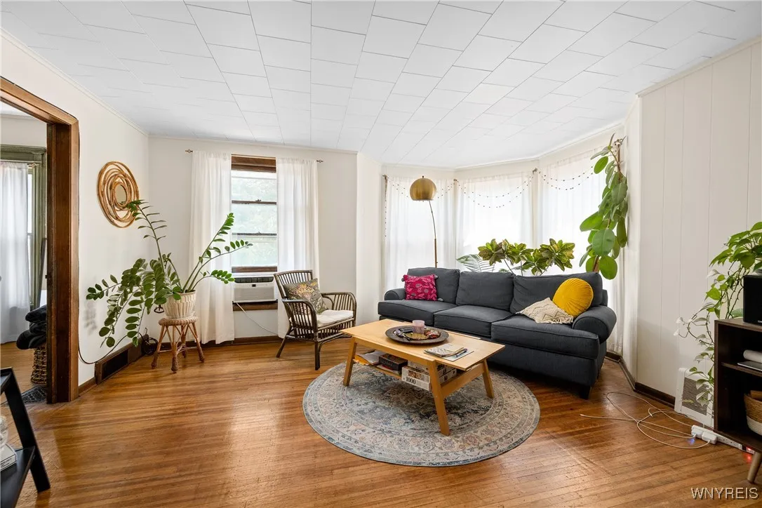 Upper front rental unit