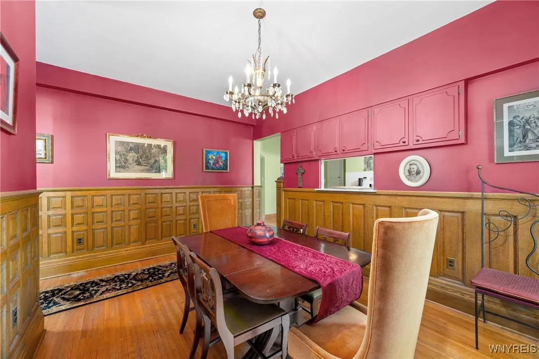 578 Richmond Avenue, Buffalo, New York 14222, Buffalo, New York 14222, 8 Bedrooms Bedrooms, ,5 BathroomsBathrooms,Residential,For Sale,578 Richmond Avenue, Buffalo, New York 14222,B1622301
