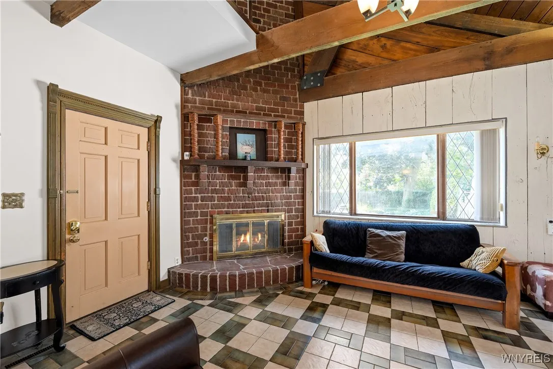 578 Richmond Avenue, Buffalo, New York 14222, Buffalo, New York 14222, 8 Bedrooms Bedrooms, ,5 BathroomsBathrooms,Residential,For Sale,578 Richmond Avenue, Buffalo, New York 14222,B1622301