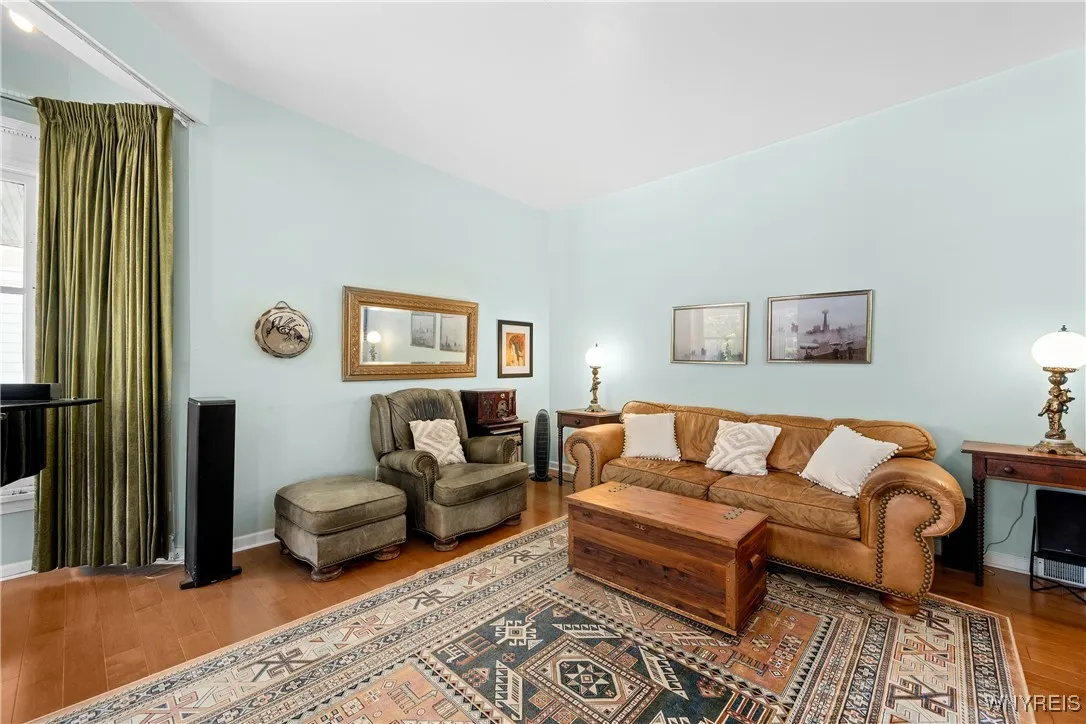 578 Richmond Avenue, Buffalo, New York 14222, Buffalo, New York 14222, 8 Bedrooms Bedrooms, ,5 BathroomsBathrooms,Residential,For Sale,578 Richmond Avenue, Buffalo, New York 14222,B1622301