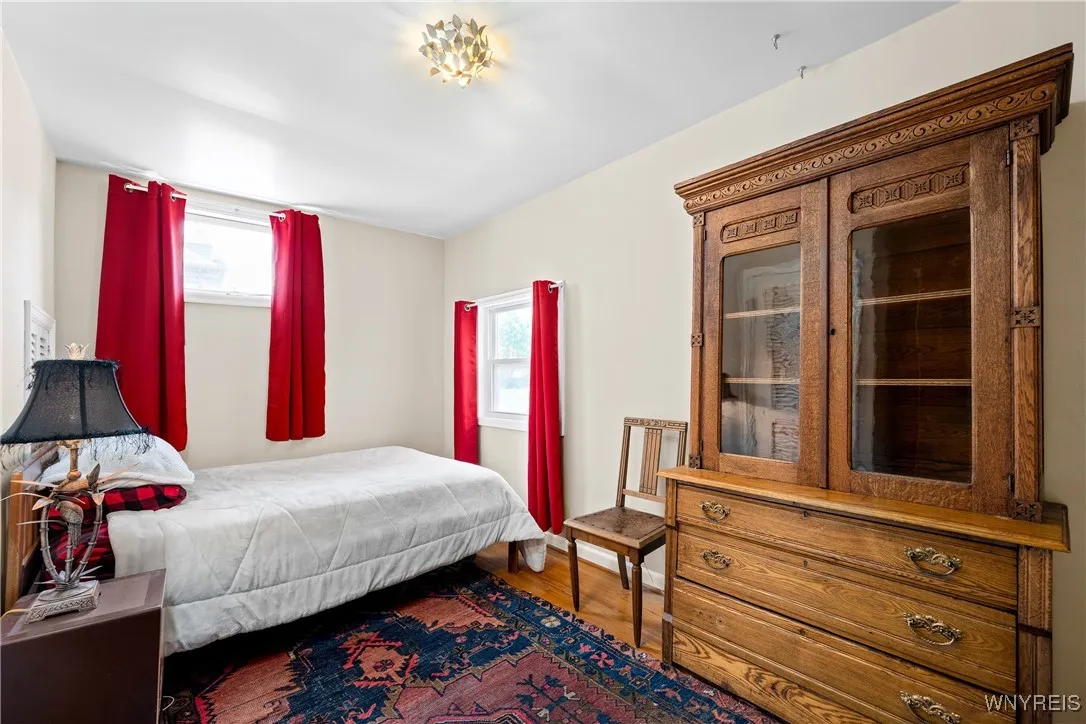 578 Richmond Avenue, Buffalo, New York 14222, Buffalo, New York 14222, 8 Bedrooms Bedrooms, ,5 BathroomsBathrooms,Residential,For Sale,578 Richmond Avenue, Buffalo, New York 14222,B1622301