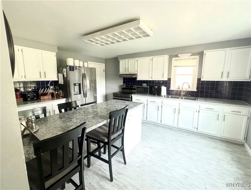 93 Century Drive Drive, West Seneca, New York 1422, West Seneca, New York 14224, 4 Bedrooms Bedrooms, ,2 BathroomsBathrooms,Residential,Closed,93 Century Drive Drive, West Seneca, New York 1422,0,B1622236