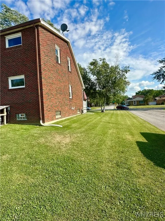 93 Century Drive Drive, West Seneca, New York 1422, West Seneca, New York 14224, 4 Bedrooms Bedrooms, ,2 BathroomsBathrooms,Residential,Closed,93 Century Drive Drive, West Seneca, New York 1422,0,B1622236