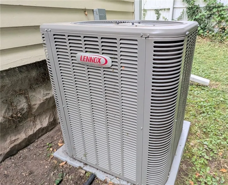 Brand New Furnace and A/C 2024