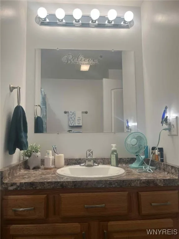 120 Park Lane Circle, Lockport City, New York 1409, Lockport City, New York 14094, 3 Bedrooms Bedrooms, 6 Rooms Rooms,1 BathroomBathrooms,Residential,For Sale,120 Park Lane Circle, Lockport City, New York 1409,B1621944