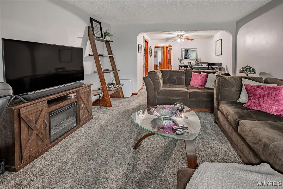 806 Cleveland Drive, Cheektowaga, New York 14225, Cheektowaga, New York 14225, 8 Bedrooms Bedrooms, ,4 BathroomsBathrooms,Residential,For Sale,806 Cleveland Drive, Cheektowaga, New York 14225,B1622355