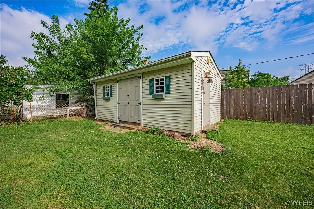 806 Cleveland Drive, Cheektowaga, New York 14225, Cheektowaga, New York 14225, 8 Bedrooms Bedrooms, ,4 BathroomsBathrooms,Residential,For Sale,806 Cleveland Drive, Cheektowaga, New York 14225,B1622355
