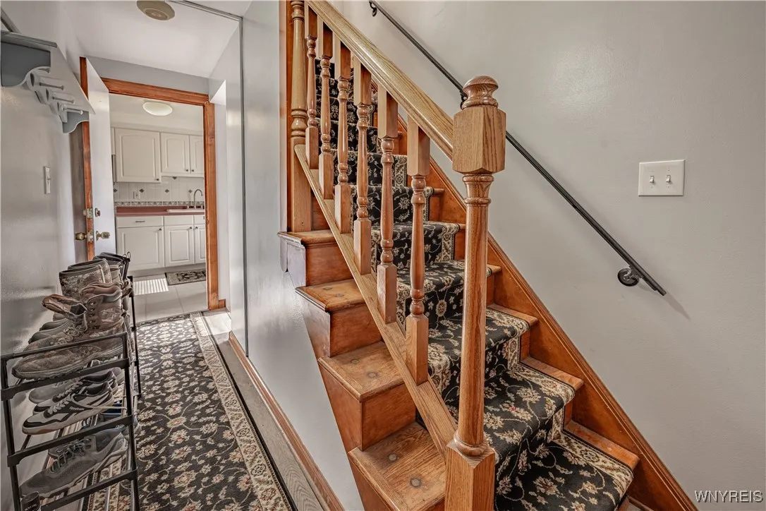 806 Cleveland Drive, Cheektowaga, New York 14225, Cheektowaga, New York 14225, 8 Bedrooms Bedrooms, ,4 BathroomsBathrooms,Residential,For Sale,806 Cleveland Drive, Cheektowaga, New York 14225,B1622355