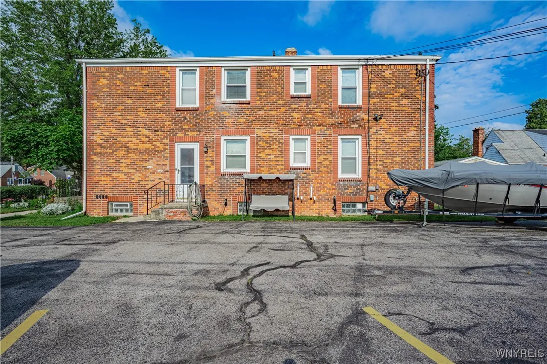 806 Cleveland Drive, Cheektowaga, New York 14225, Cheektowaga, New York 14225, 8 Bedrooms Bedrooms, ,4 BathroomsBathrooms,Residential,For Sale,806 Cleveland Drive, Cheektowaga, New York 14225,B1622355