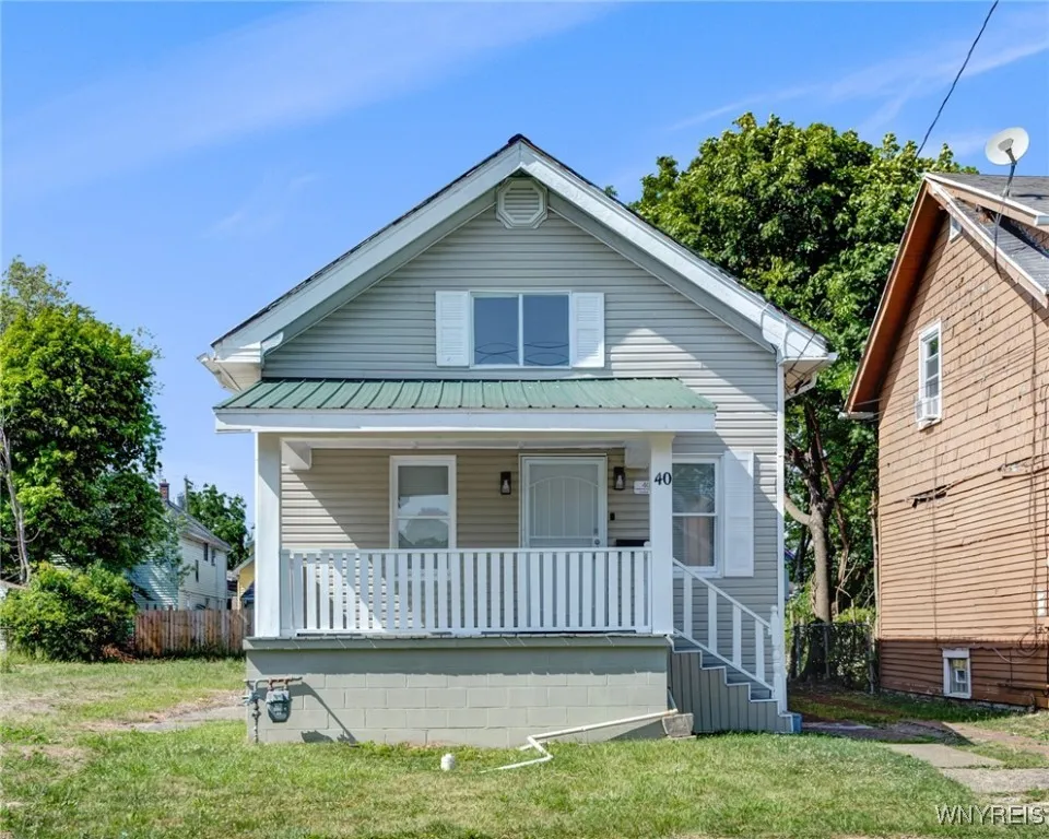 40 Decker Street, Buffalo, New York 14215, Buffalo, New York 14215, 4 Bedrooms Bedrooms, 7 Rooms Rooms,1 BathroomBathrooms,Residential,For Sale,40 Decker Street, Buffalo, New York 14215,B1622409