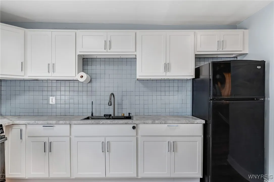 40 Decker Street, Buffalo, New York 14215, Buffalo, New York 14215, 4 Bedrooms Bedrooms, 7 Rooms Rooms,1 BathroomBathrooms,Residential,For Sale,40 Decker Street, Buffalo, New York 14215,B1622409