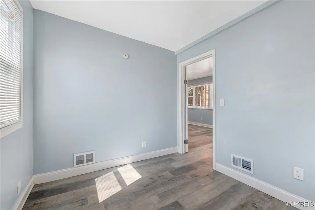 40 Decker Street, Buffalo, New York 14215, Buffalo, New York 14215, 4 Bedrooms Bedrooms, 7 Rooms Rooms,1 BathroomBathrooms,Residential,For Sale,40 Decker Street, Buffalo, New York 14215,B1622409