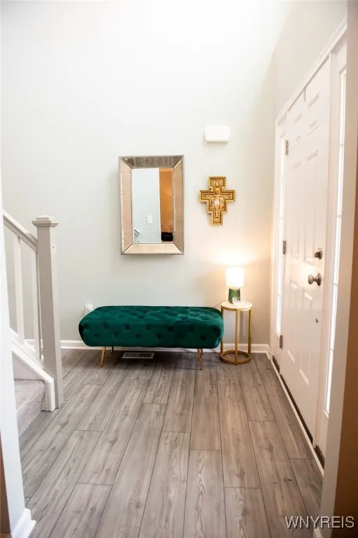 GRAND TWO STORY FOYER