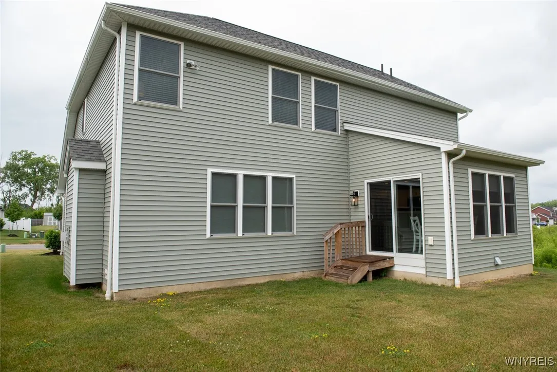 4745 Carlyes Court, Hamburg, New York 14075, Hamburg, New York 14075, 4 Bedrooms Bedrooms, 9 Rooms Rooms,2 BathroomsBathrooms,Residential,For Sale,4745 Carlyes Court, Hamburg, New York 14075,B1622330