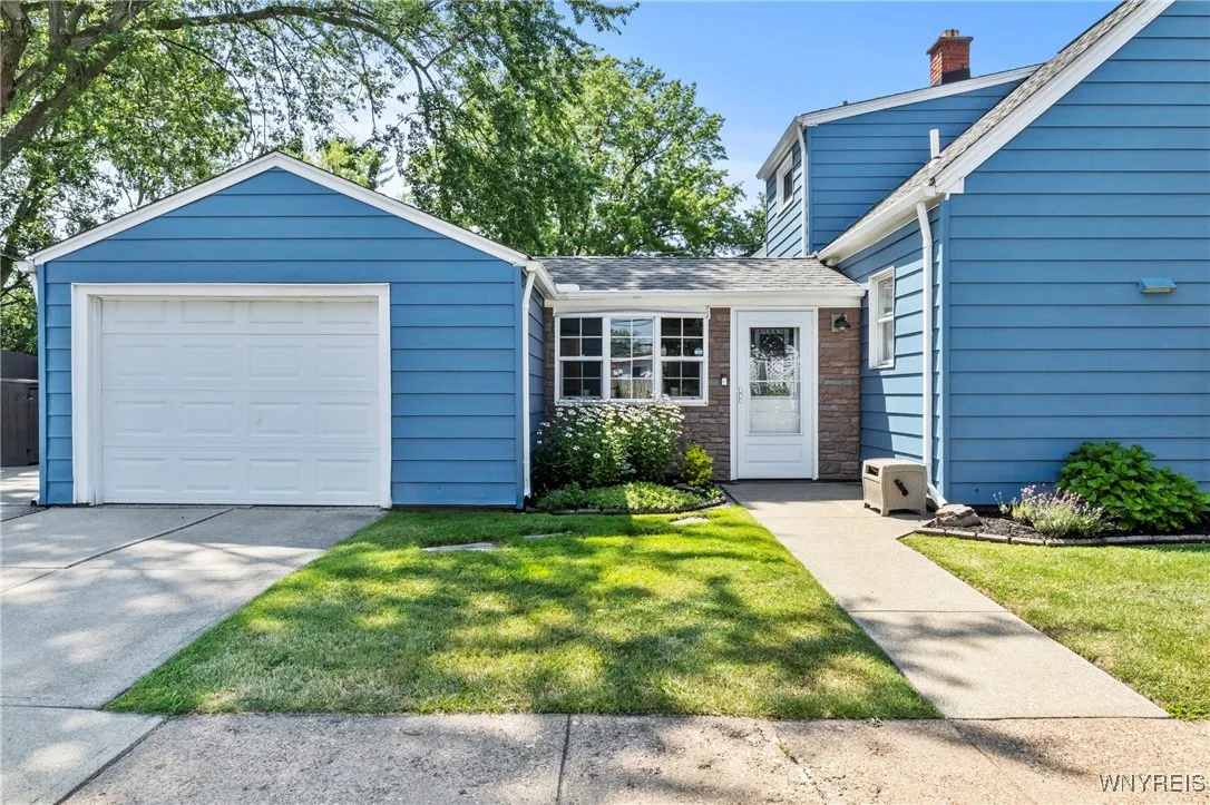 715 Brighton Road, Tonawanda, New York 14150, Tonawanda, New York 14150, 4 Bedrooms Bedrooms, 9 Rooms Rooms,2 BathroomsBathrooms,Residential,For Sale,715 Brighton Road, Tonawanda, New York 14150,B1622390