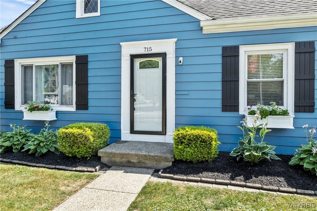 715 Brighton Road, Tonawanda, New York 14150, Tonawanda, New York 14150, 4 Bedrooms Bedrooms, 9 Rooms Rooms,2 BathroomsBathrooms,Residential,For Sale,715 Brighton Road, Tonawanda, New York 14150,B1622390