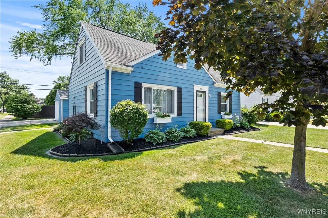 715 Brighton Road, Tonawanda, New York 14150, Tonawanda, New York 14150, 4 Bedrooms Bedrooms, 9 Rooms Rooms,2 BathroomsBathrooms,Residential,For Sale,715 Brighton Road, Tonawanda, New York 14150,B1622390