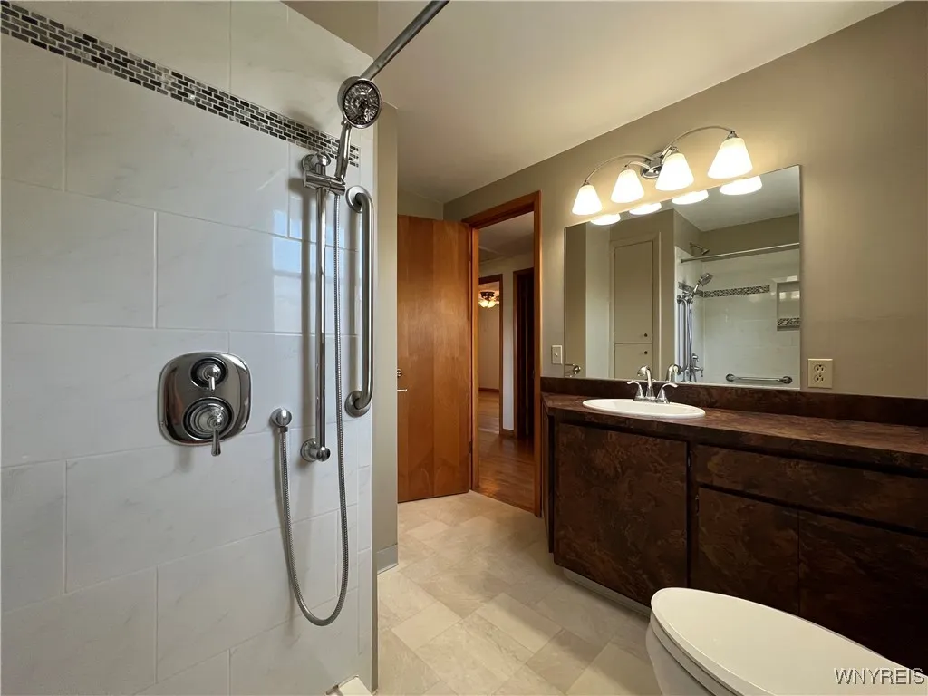 67 Nadon Place, Tonawanda, New York 14150, Tonawanda, New York 14150, 3 Bedrooms Bedrooms, 7 Rooms Rooms,1 BathroomBathrooms,Residential,For Sale,67 Nadon Place, Tonawanda, New York 14150,B1622031