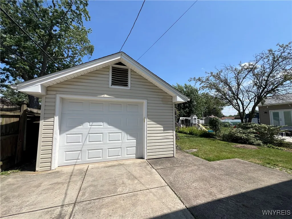 67 Nadon Place, Tonawanda, New York 14150, Tonawanda, New York 14150, 3 Bedrooms Bedrooms, 7 Rooms Rooms,1 BathroomBathrooms,Residential,For Sale,67 Nadon Place, Tonawanda, New York 14150,B1622031
