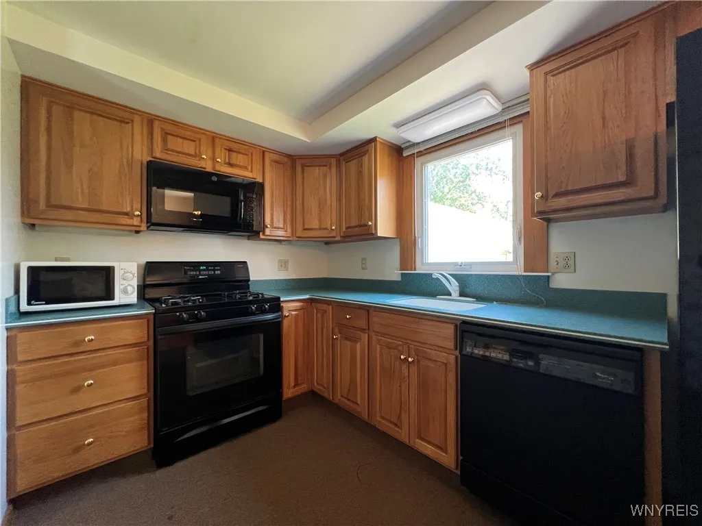 67 Nadon Place, Tonawanda, New York 14150, Tonawanda, New York 14150, 3 Bedrooms Bedrooms, 7 Rooms Rooms,1 BathroomBathrooms,Residential,For Sale,67 Nadon Place, Tonawanda, New York 14150,B1622031