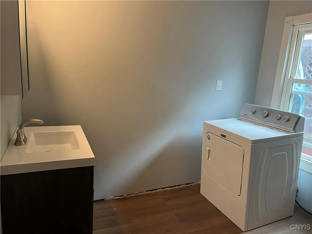 unit 1 full bath