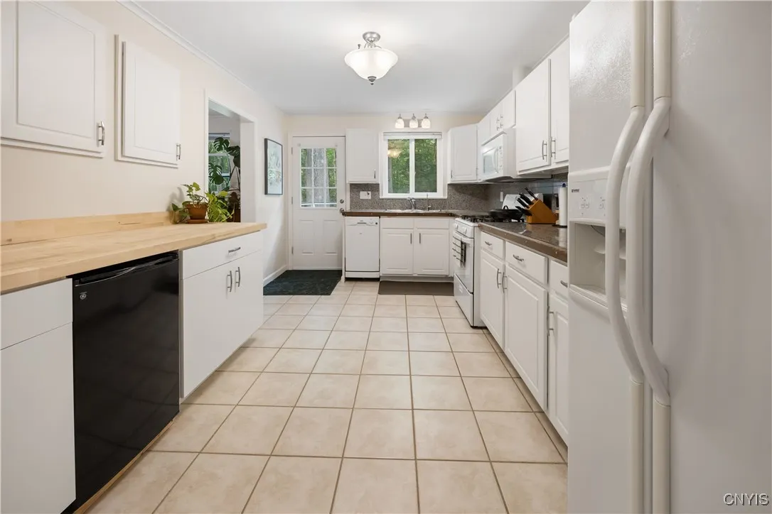 14 Meadowlark Drive, Dryden, New York 14850, Dryden, New York 14850, 3 Bedrooms Bedrooms, 6 Rooms Rooms,1 BathroomBathrooms,Residential,For Sale,14 Meadowlark Drive, Dryden, New York 14850,S1622366