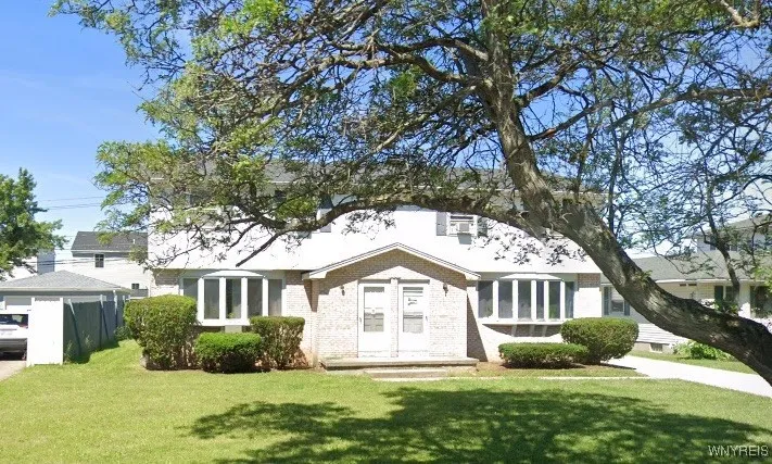 300 Sundridge Drive, Amherst, New York 14228, Amherst, New York 14228, 3 Bedrooms Bedrooms, 4 Rooms Rooms,1 BathroomBathrooms,Residential Lease,For Rent,300 Sundridge Drive, Amherst, New York 14228,B1621965