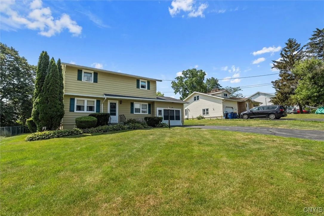 105 Dubiel Avenue, Geddes, New York 13209, Geddes, New York 13209, 4 Bedrooms Bedrooms, 8 Rooms Rooms,2 BathroomsBathrooms,Residential,For Sale,105 Dubiel Avenue, Geddes, New York 13209,S1622210