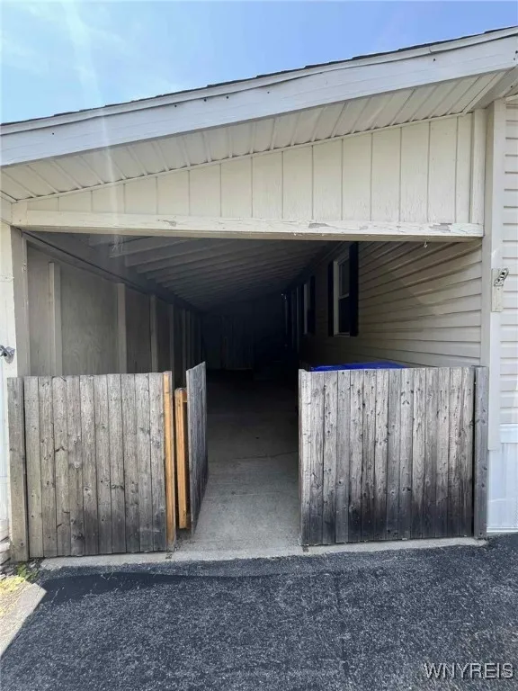 643 Birchwood Drive, Lockport Town, New York 14094, Lockport Town, New York 14094, 3 Bedrooms Bedrooms, 6 Rooms Rooms,2 BathroomsBathrooms,Residential,For Sale,643 Birchwood Drive, Lockport Town, New York 14094,B1622369
