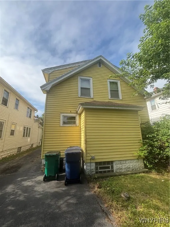 128 Arden Avenue, Buffalo, New York 14215, Buffalo, New York 14215, 5 Bedrooms Bedrooms, ,2 BathroomsBathrooms,Residential,For Sale,128 Arden Avenue, Buffalo, New York 14215,B1622398
