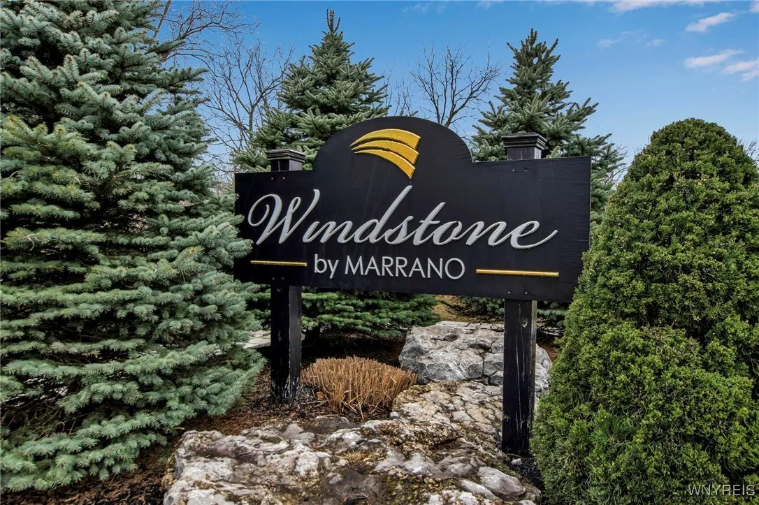 29 Raine Drive, Amherst, New York 14221, Amherst, New York 14221, 2 Bedrooms Bedrooms, 5 Rooms Rooms,2 BathroomsBathrooms,Residential,For Sale,29 Raine Drive, Amherst, New York 14221,B1622329