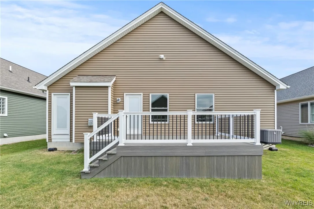29 Raine Drive, Amherst, New York 14221, Amherst, New York 14221, 2 Bedrooms Bedrooms, 5 Rooms Rooms,2 BathroomsBathrooms,Residential,For Sale,29 Raine Drive, Amherst, New York 14221,B1622329