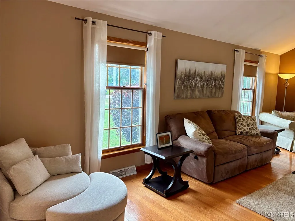 1594 Lakeview Road, Hamburg, New York 14085, Hamburg, New York 14085, 3 Bedrooms Bedrooms, 8 Rooms Rooms,2 BathroomsBathrooms,Residential,For Sale,1594 Lakeview Road, Hamburg, New York 14085,B1619878