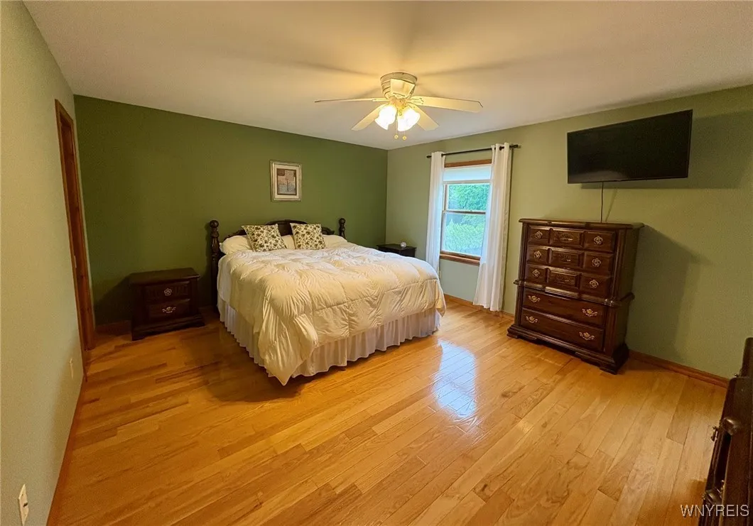 1594 Lakeview Road, Hamburg, New York 14085, Hamburg, New York 14085, 3 Bedrooms Bedrooms, 8 Rooms Rooms,2 BathroomsBathrooms,Residential,For Sale,1594 Lakeview Road, Hamburg, New York 14085,B1619878