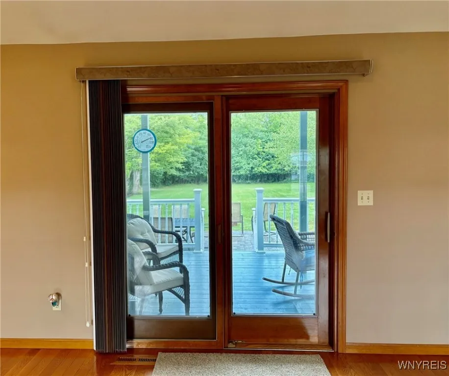 1594 Lakeview Road, Hamburg, New York 14085, Hamburg, New York 14085, 3 Bedrooms Bedrooms, 8 Rooms Rooms,2 BathroomsBathrooms,Residential,For Sale,1594 Lakeview Road, Hamburg, New York 14085,B1619878