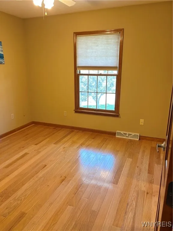 1594 Lakeview Road, Hamburg, New York 14085, Hamburg, New York 14085, 3 Bedrooms Bedrooms, 8 Rooms Rooms,2 BathroomsBathrooms,Residential,For Sale,1594 Lakeview Road, Hamburg, New York 14085,B1619878