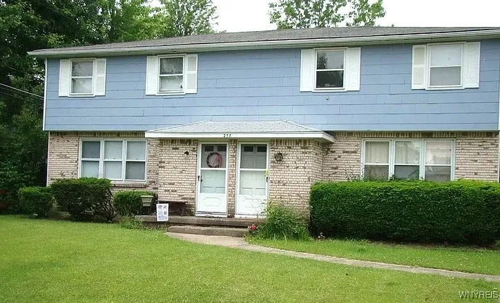 258-left Sundridge, Amherst, New York 14228, Amherst, New York 14228, 3 Bedrooms Bedrooms, 4 Rooms Rooms,1 BathroomBathrooms,Residential Lease,For Rent,258-left Sundridge, Amherst, New York 14228,B1622462