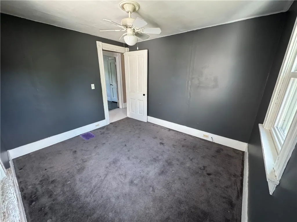 220 West Avenue, Canandaigua City, New York 14424, Canandaigua City, New York 14424, 4 Bedrooms Bedrooms, 9 Rooms Rooms,1 BathroomBathrooms,Residential,Closed,220 West Avenue, Canandaigua City, New York 14424,0,R1620811