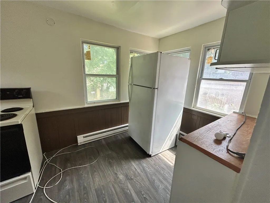 182 Parsells Avenue, Rochester, New York 14609, Rochester, New York 14609, 6 Bedrooms Bedrooms, ,4 BathroomsBathrooms,Residential,For Sale,182 Parsells Avenue, Rochester, New York 14609,R1622451