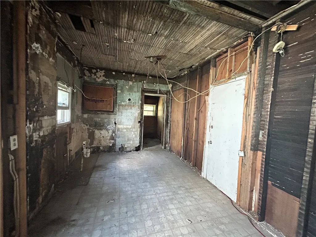 182 Parsells Avenue, Rochester, New York 14609, Rochester, New York 14609, 6 Bedrooms Bedrooms, ,4 BathroomsBathrooms,Residential,For Sale,182 Parsells Avenue, Rochester, New York 14609,R1622451