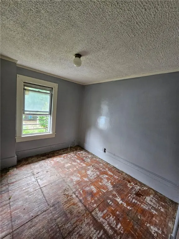 182 Parsells Avenue, Rochester, New York 14609, Rochester, New York 14609, 6 Bedrooms Bedrooms, ,4 BathroomsBathrooms,Residential,For Sale,182 Parsells Avenue, Rochester, New York 14609,R1622451