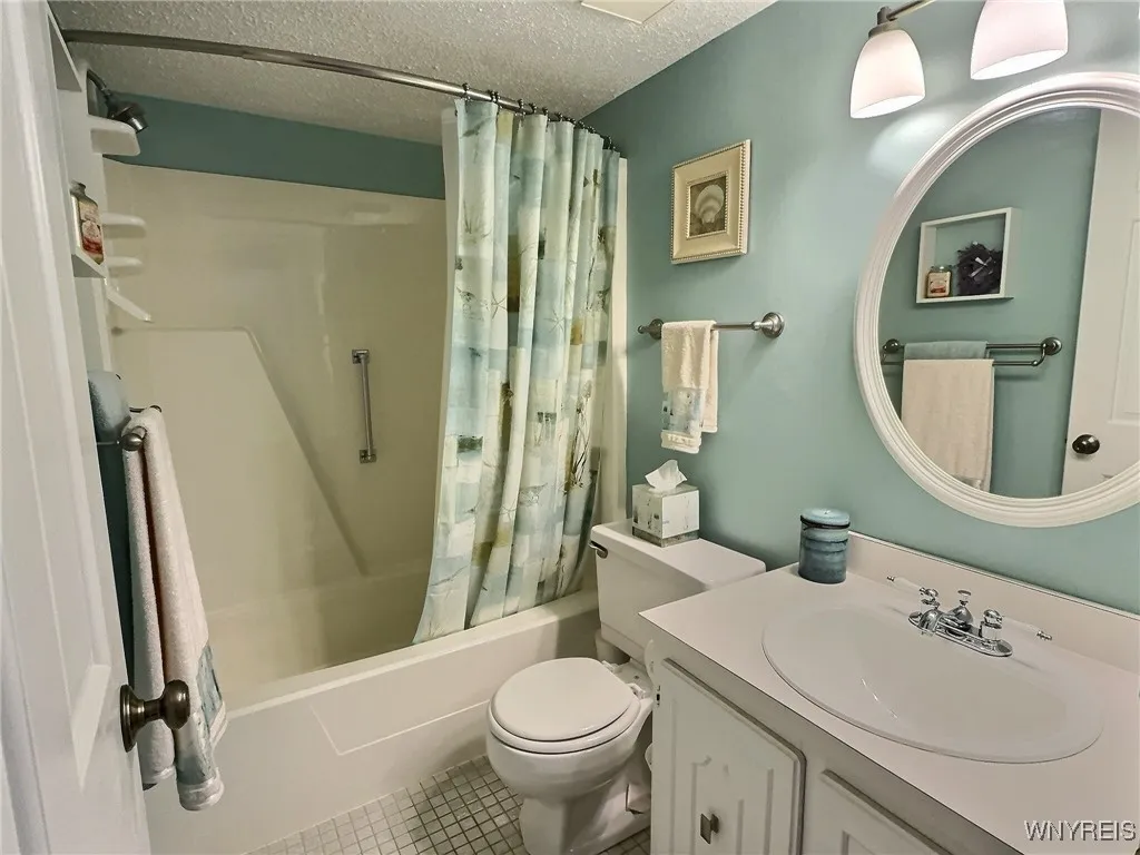 27 Hickory Hill Rd B, Amherst, New York 14221, Amherst, New York 14221, 2 Bedrooms Bedrooms, 5 Rooms Rooms,2 BathroomsBathrooms,Residential,For Sale,27 Hickory Hill Rd B, Amherst, New York 14221,B1622456