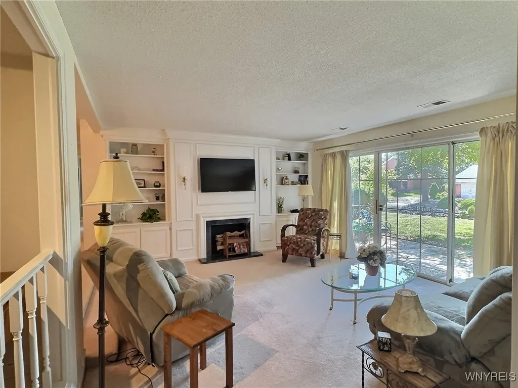 27 Hickory Hill Rd B, Amherst, New York 14221, Amherst, New York 14221, 2 Bedrooms Bedrooms, 5 Rooms Rooms,2 BathroomsBathrooms,Residential,For Sale,27 Hickory Hill Rd B, Amherst, New York 14221,B1622456