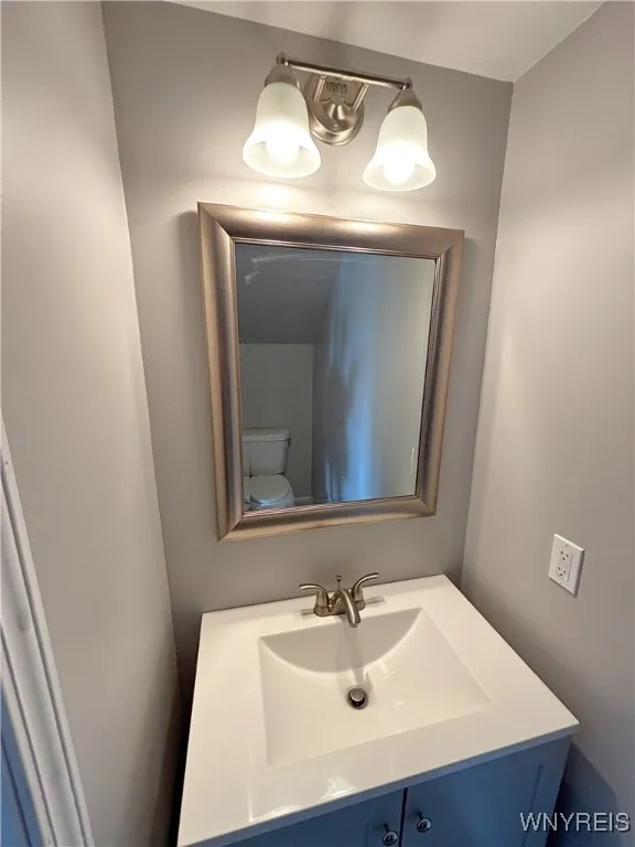 35 Cushing Place, Buffalo, New York 14220, Buffalo, New York 14220, 4 Bedrooms Bedrooms, 10 Rooms Rooms,1 BathroomBathrooms,Residential,For Sale,35 Cushing Place, Buffalo, New York 14220,B1622455