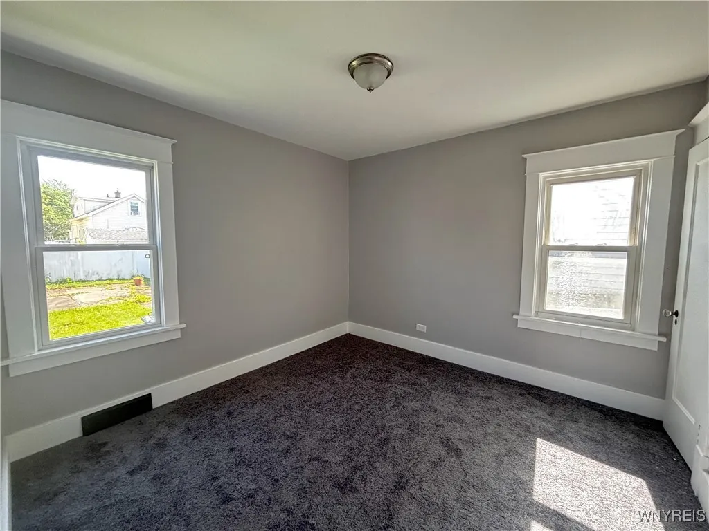 35 Cushing Place, Buffalo, New York 14220, Buffalo, New York 14220, 4 Bedrooms Bedrooms, 10 Rooms Rooms,1 BathroomBathrooms,Residential,For Sale,35 Cushing Place, Buffalo, New York 14220,B1622455