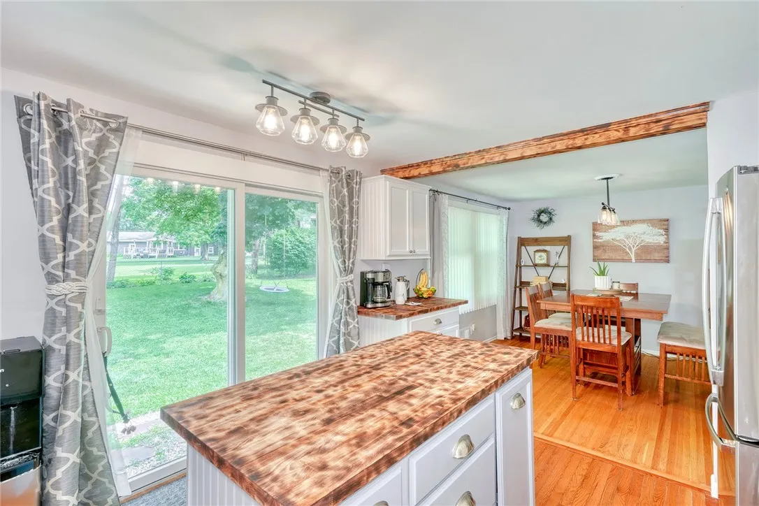 16 Harper Dr, Pittsford, New York 14534, Pittsford, New York 14534, 5 Bedrooms Bedrooms, 9 Rooms Rooms,2 BathroomsBathrooms,Residential,For Sale,16 Harper Dr, Pittsford, New York 14534,R1622290